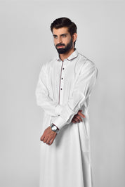 Best Mens Jubba Thobe with Maroon Details in UK