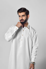 Classic White Jubba with Brown Accents in UK