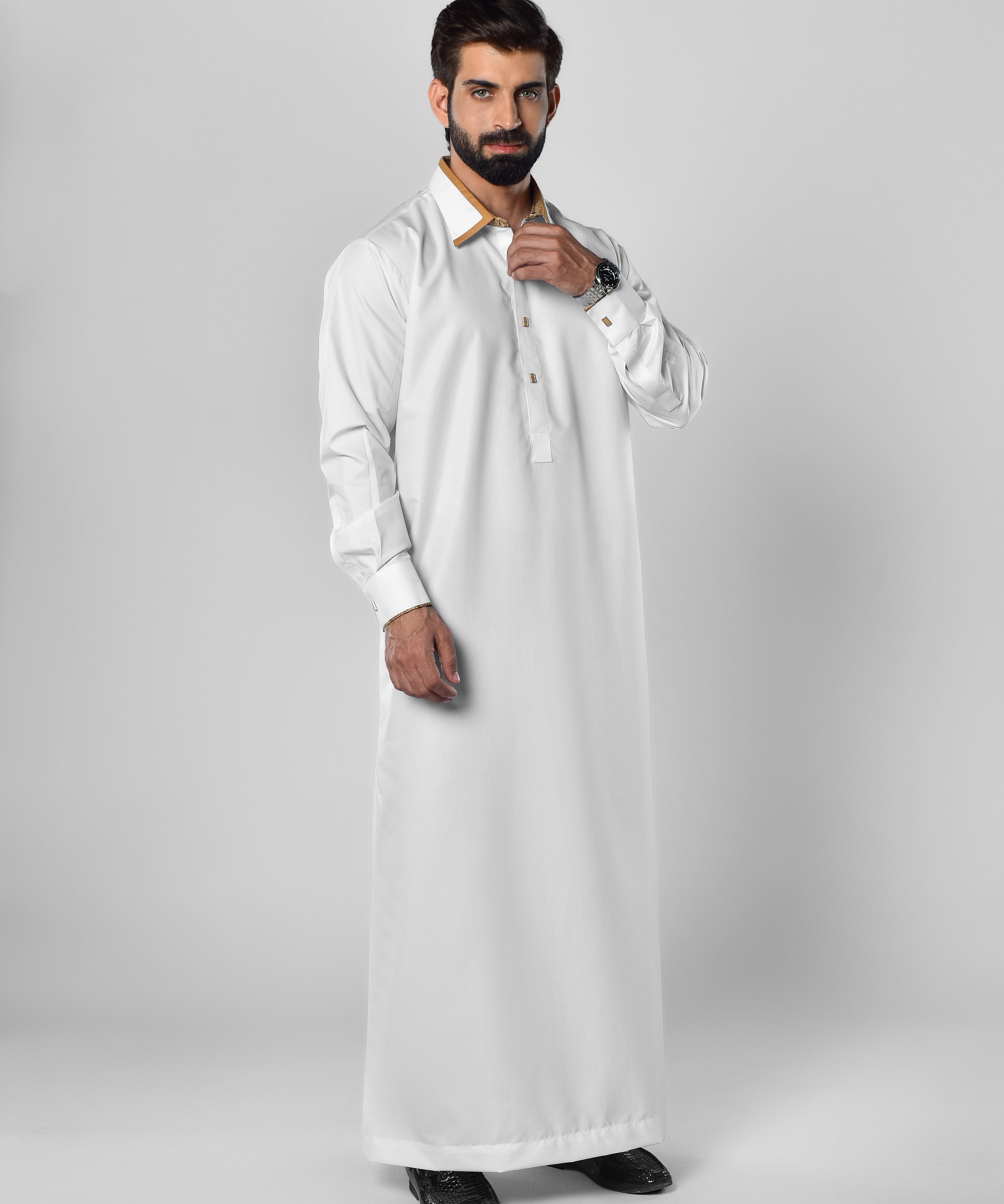 Elegant Collar Thobe for Men in UK