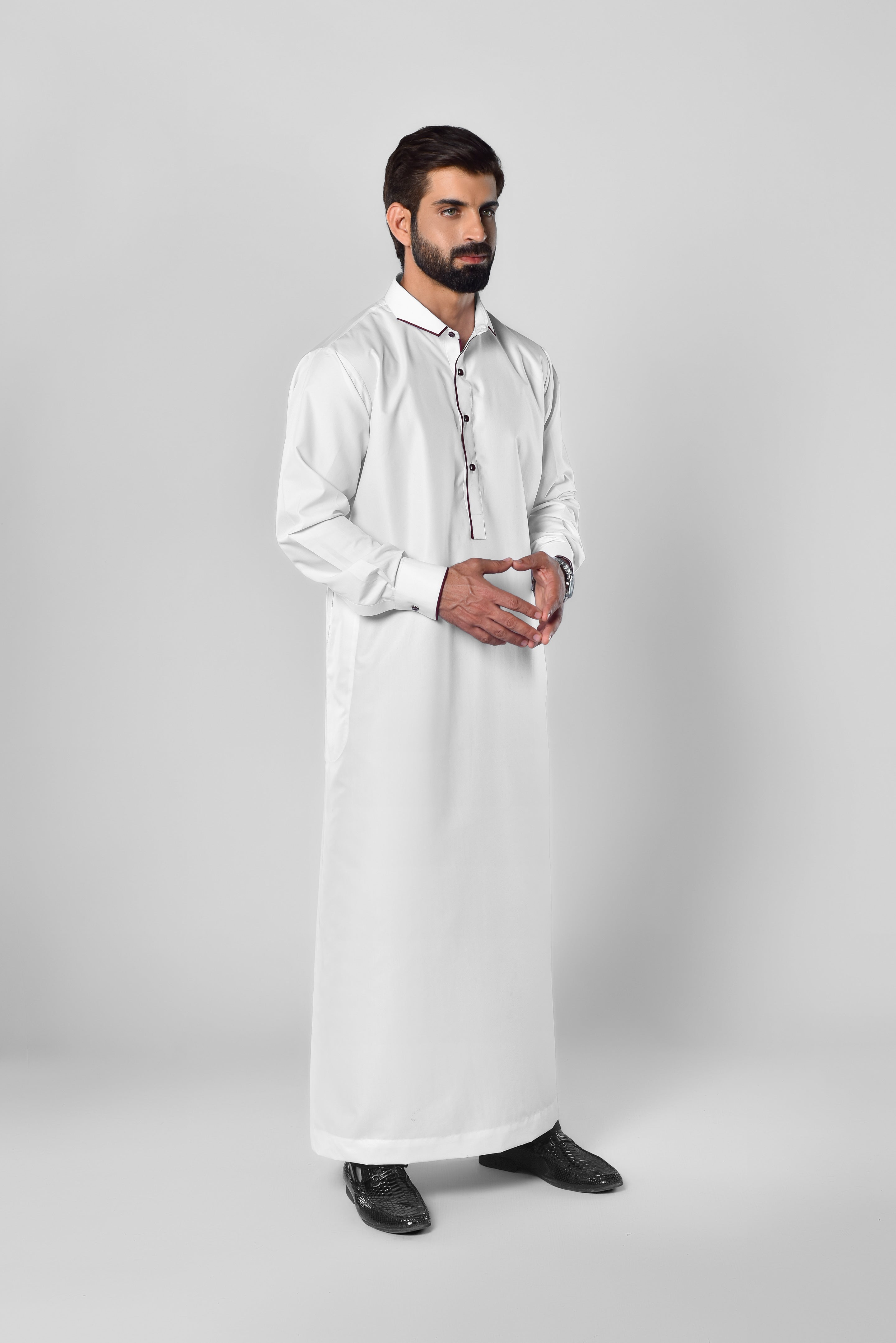 Elegant White Dishdasha with Buttons in UK