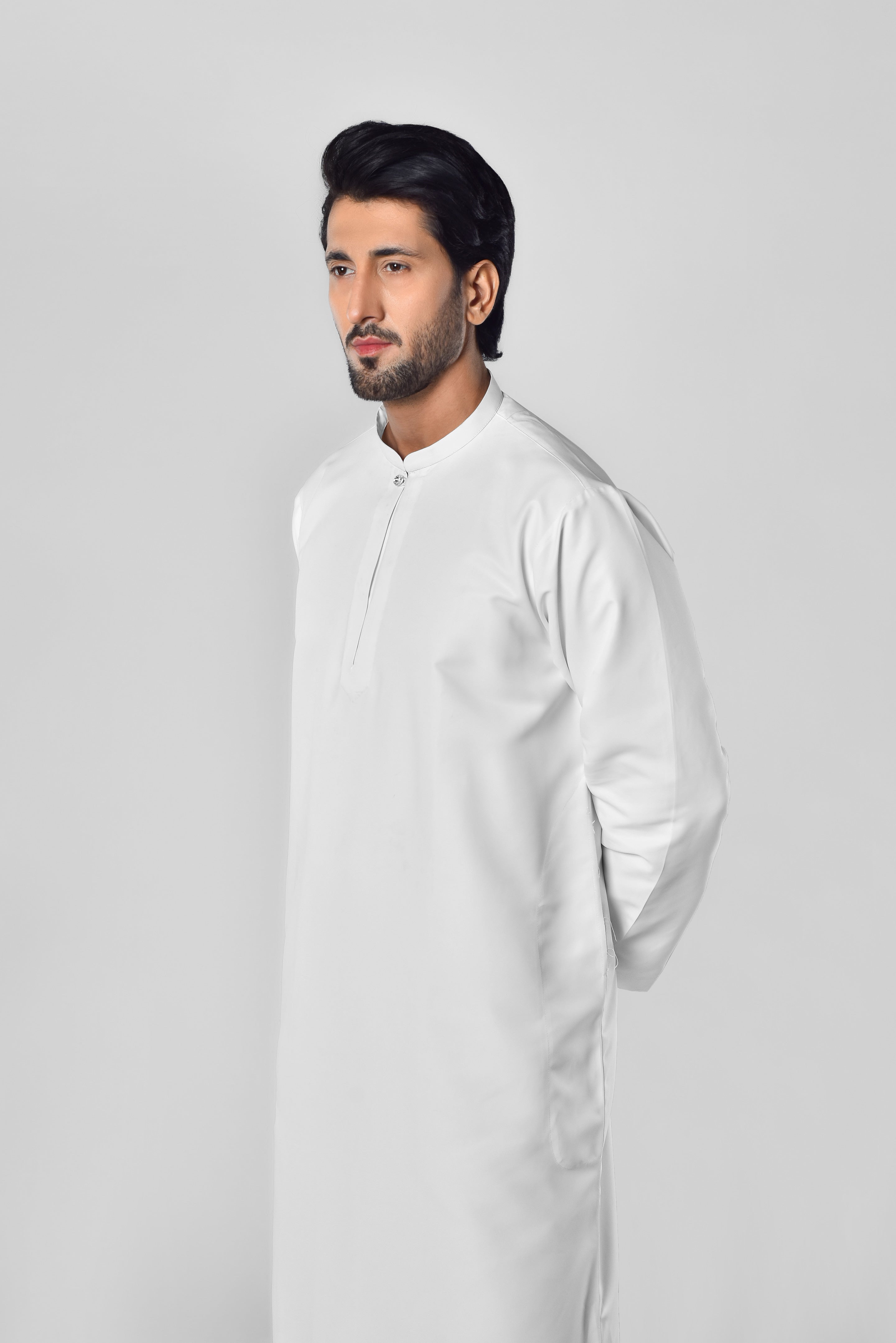 Elegant off White Jubba for Men 