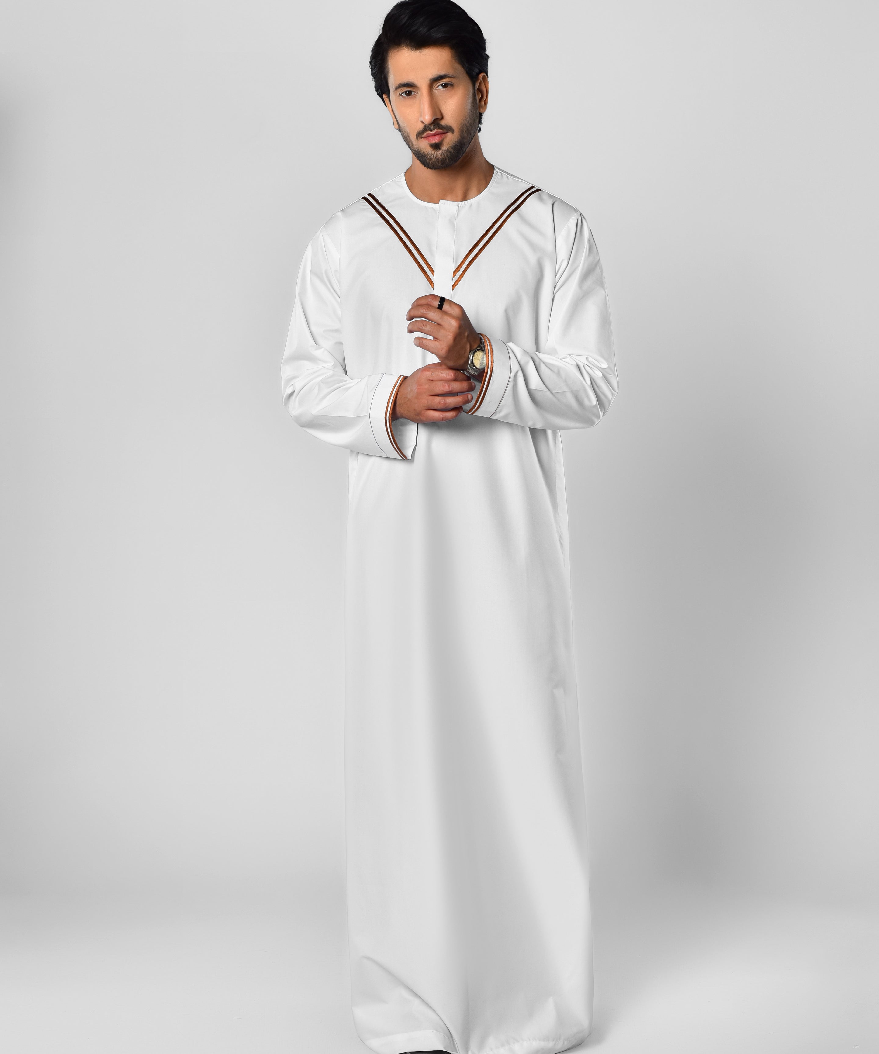 Embroidered Thobe for Men in UK