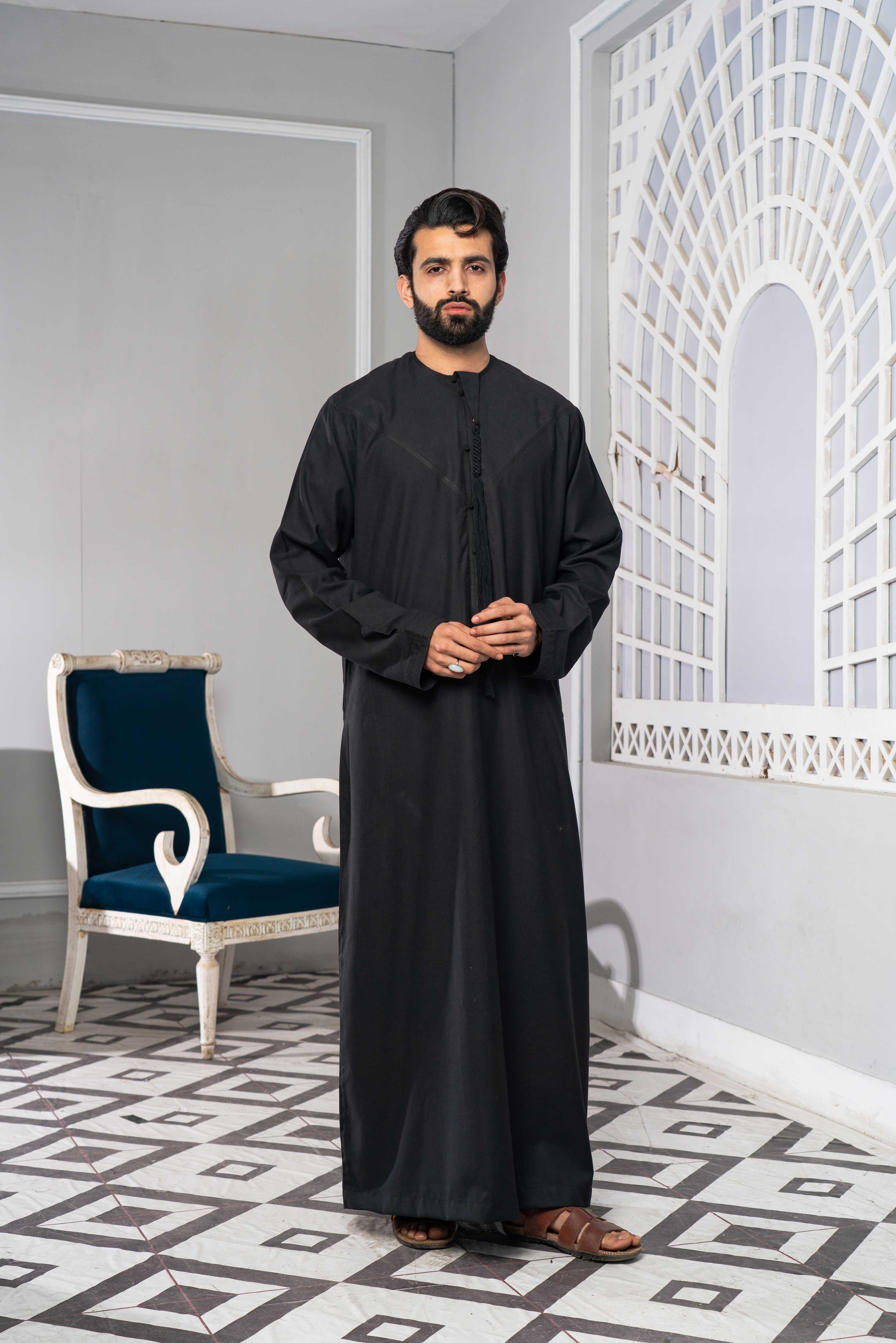 Junior Boys Black Emirati Thobe