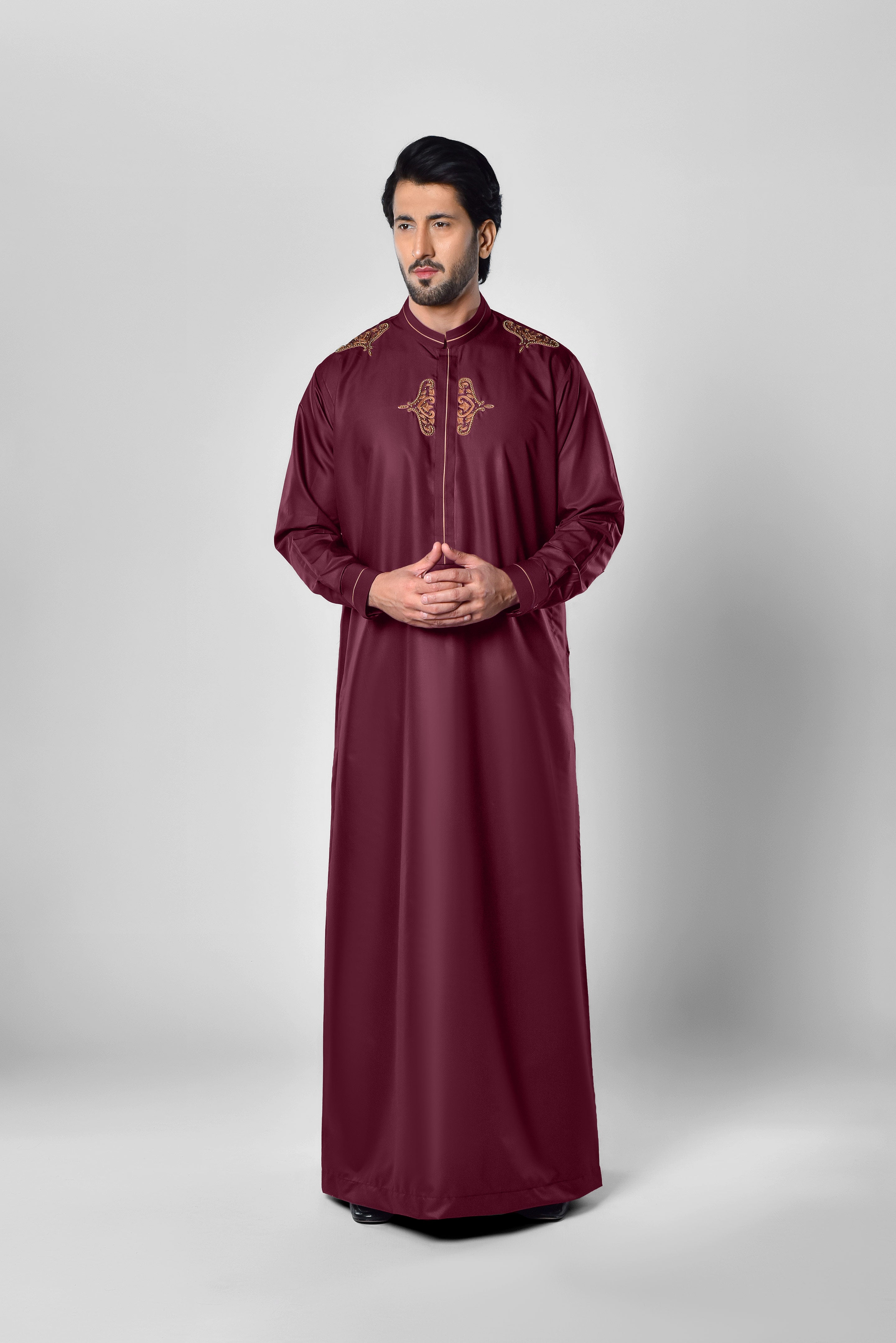 Maroon Thobe
