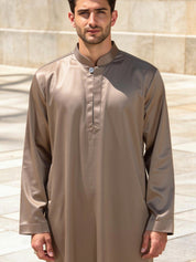 Mens Silver Mink Thobe with Premium Metallic Finish